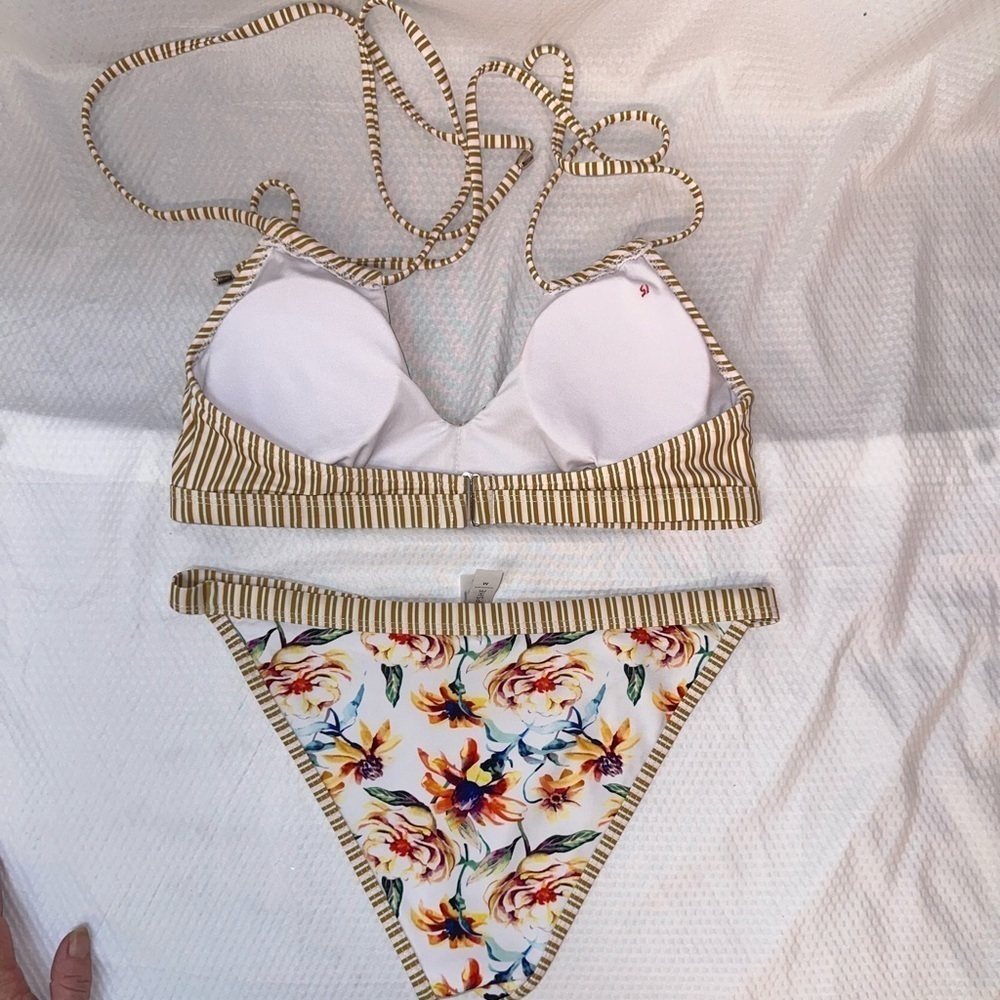CUPSHE 2pc bikini - Picture 2 of 8